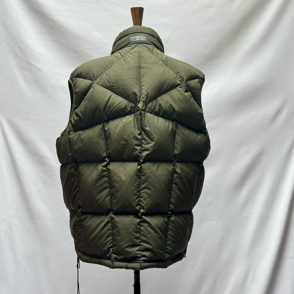 REI Men's Green Puffer Vest - Picture 3 of 4